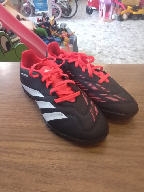Adidas Predator scarpe calcetto numero 38 2/3 come nuove